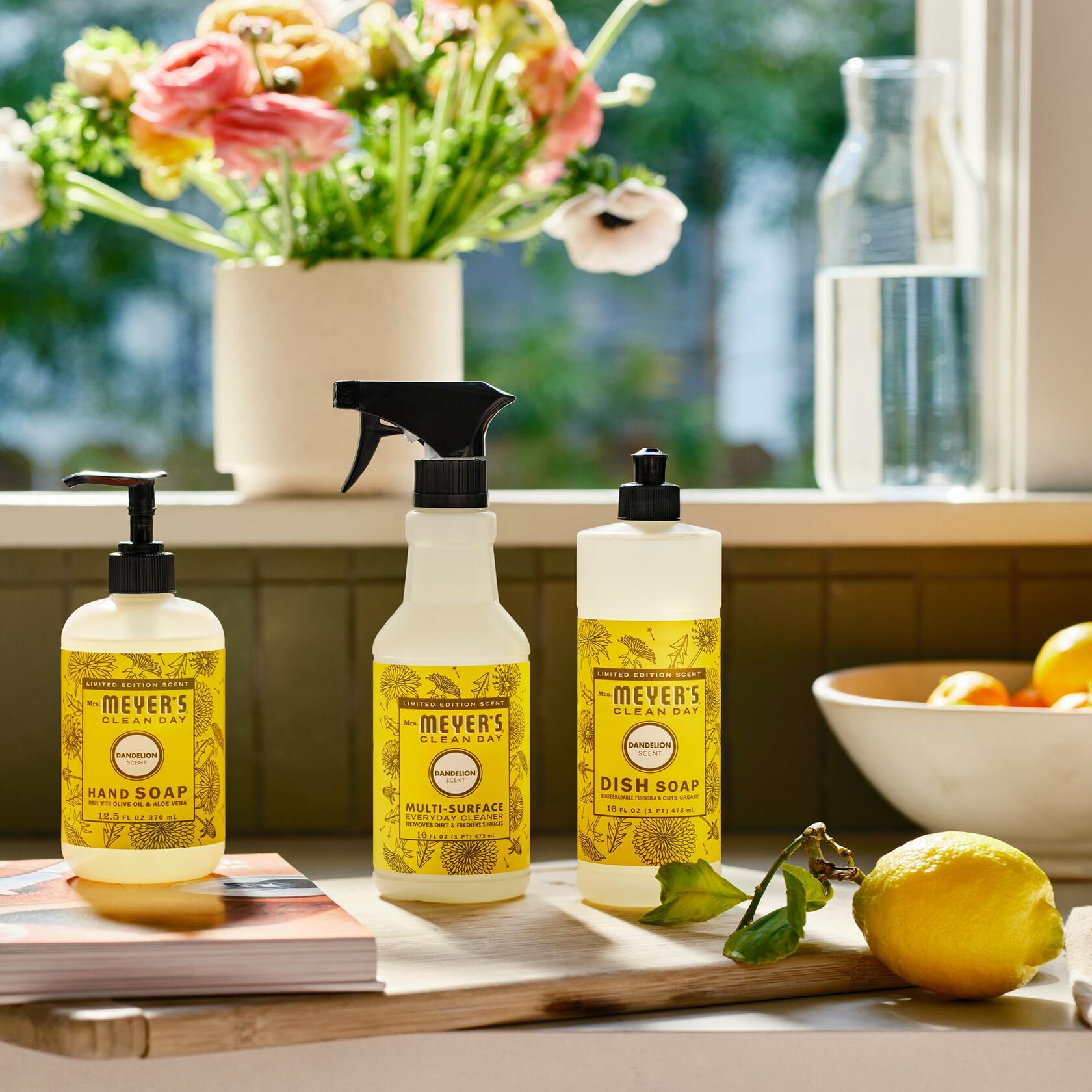 Mrs. MEYER'S CLEAN DAY Liquid Dish Soap Dandelion Scent 16oz Bottle